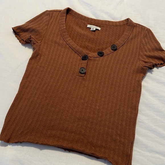 American Eagle Asymmetrical Button Henley T-Shirt - Picture 2 of 9